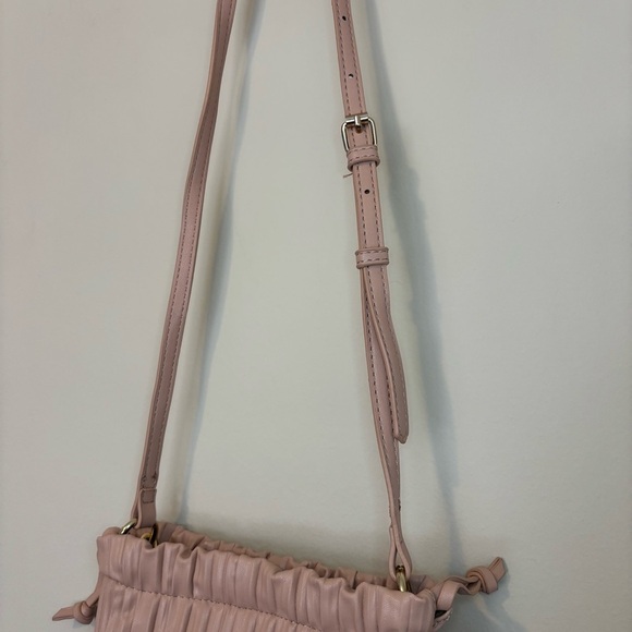 Emperia Elegant Pink Pleated Purse with Gold Chain - Picture 9 of 9